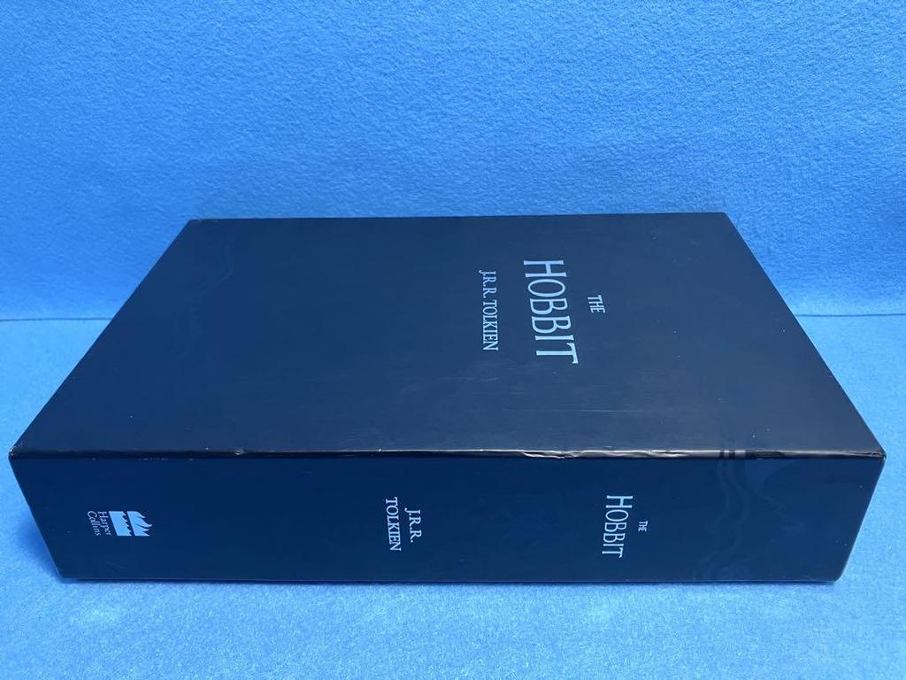 [USED] The Hobbit Gift Pack (English Version) / J.R.R. Tolkien