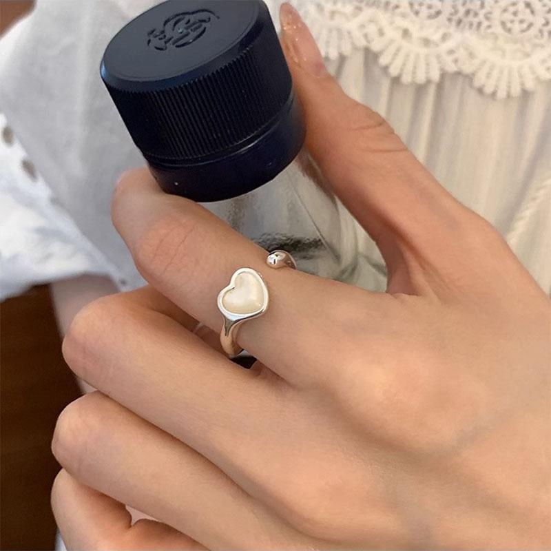 And Stylish Modern Heart Design Ring For Women Copper Material Size Adjustable