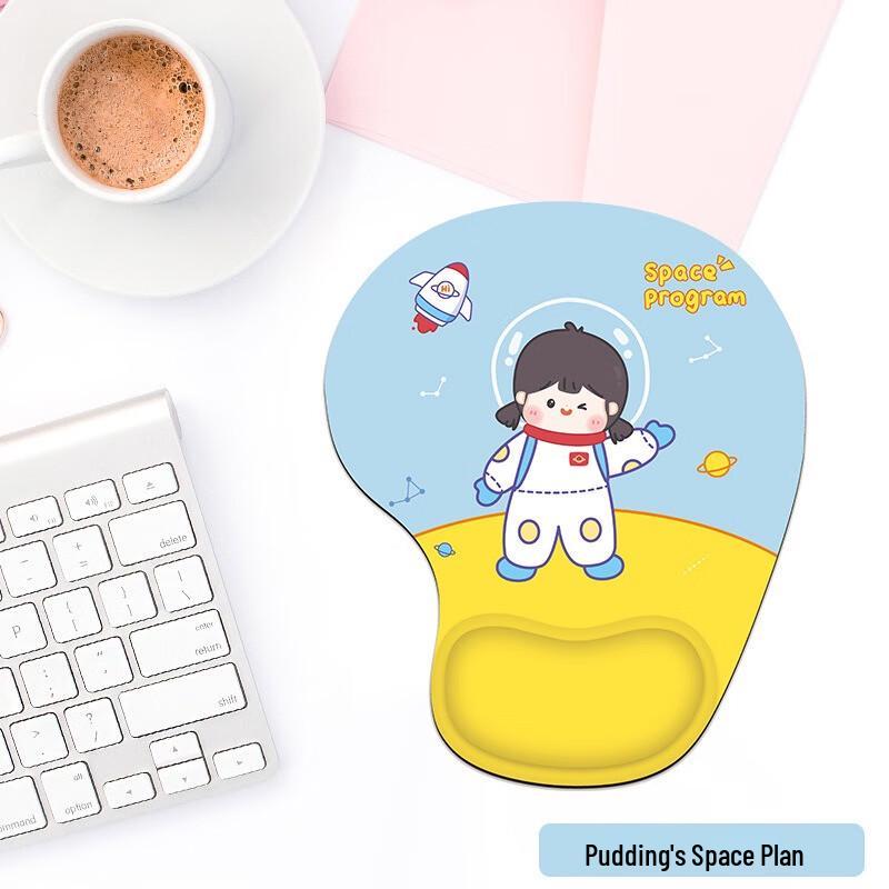 Pudding Space Project Cartoon Wrist Rest Mouse Pad Set