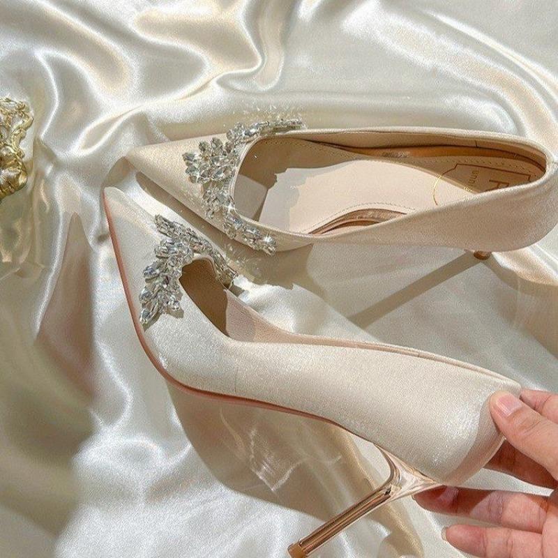 Fashion Women's Fashion Slim Heel Shoes Spring New Pointy Shallow Mouth Glitter Anti-slip Wear-resistant High Heels