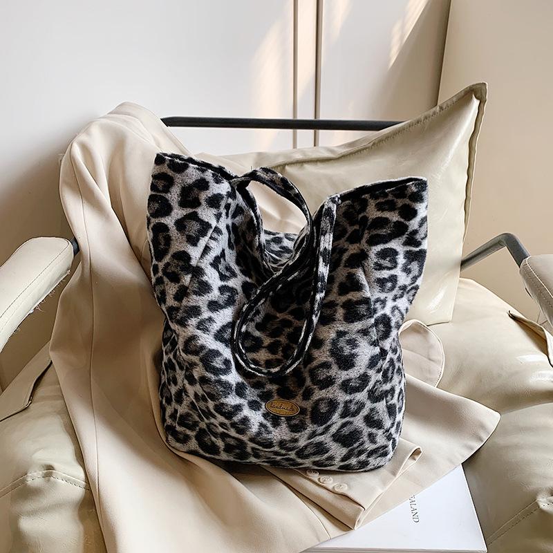 Large Capacity Tote Bag Women's New Fashion Leopard Print Shoulder Bag