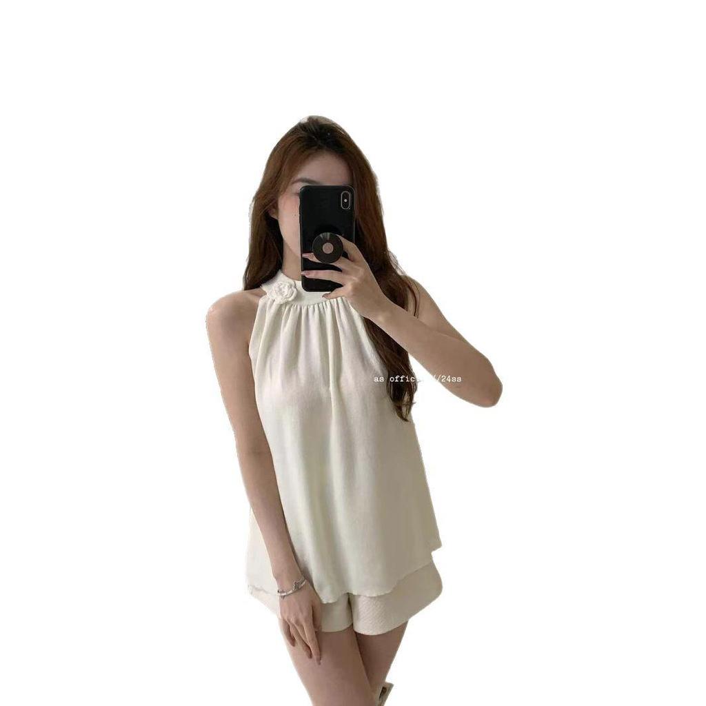 Dopamine Sweet Style Women's Halter Top: Chic, Sleeveless Summer Wear with Beautiful 3D Flower Design
