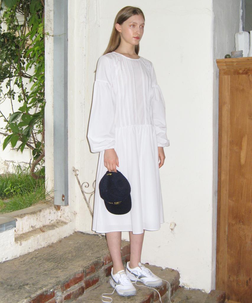 Sinun Tuck Shirring Dress (White)