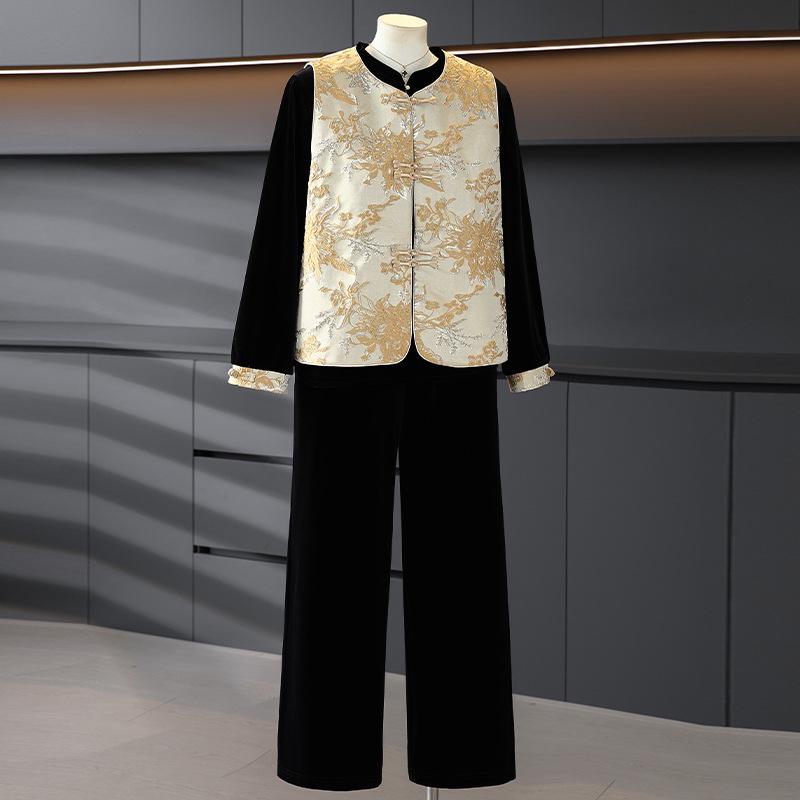 

Mom s Early Spring 2026 Collection: National Style Three-Piece Suit with Straight-Leg Pants and Vest for Mid-Aged Women. 3XL (Recommended 125-140 jin)