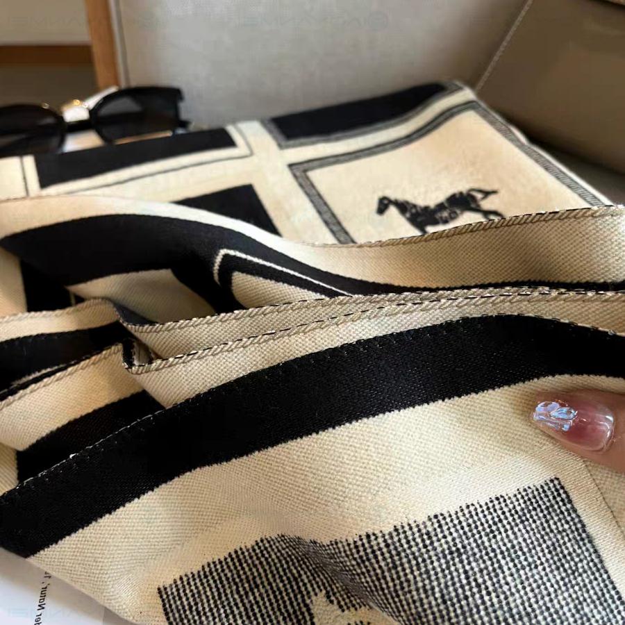 New Women's Scarf Winter Imitation Cashmere Cloak Animal Print Horse Shawl Modern Elegant Double-sided Tassel Scarves For Ladies
