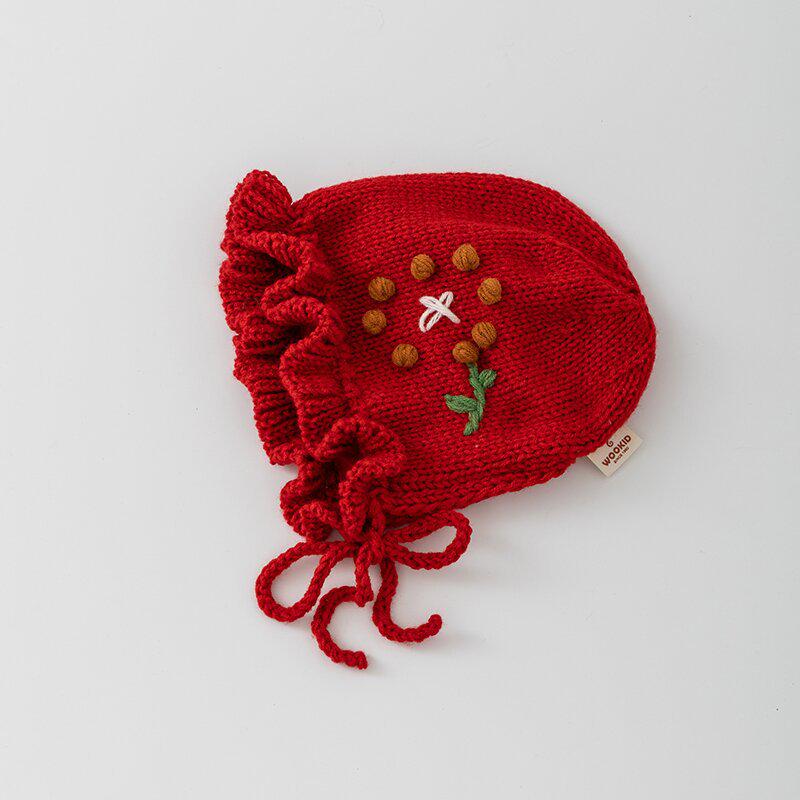 Korean-Style Hand-Knitted Wool Hat for Newborns – Warm, Windproof, and Ear-Protective for Boys and Girls.
