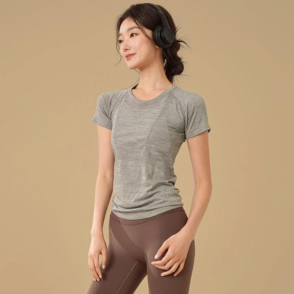Women's Slim Fit Short Sleeve Yoga Top: Breathable, Quick-Dry Sports Wear