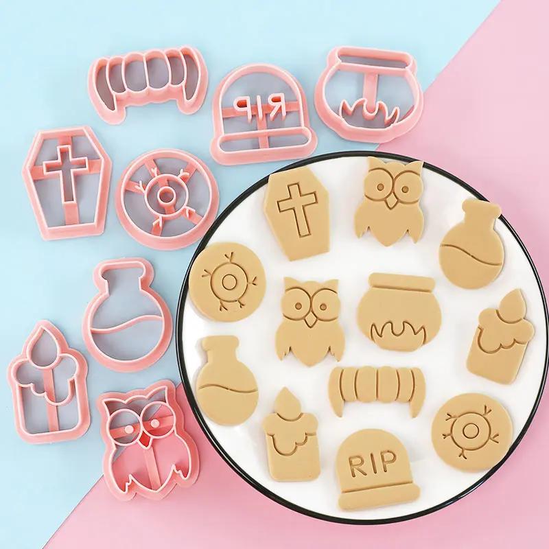 8Pcs Set Cartoon Halloween Biscuit Mould Halloween Cookie Cutting Mold Fondant Cookie Cutters Party Cake Decoration Baking Tools
