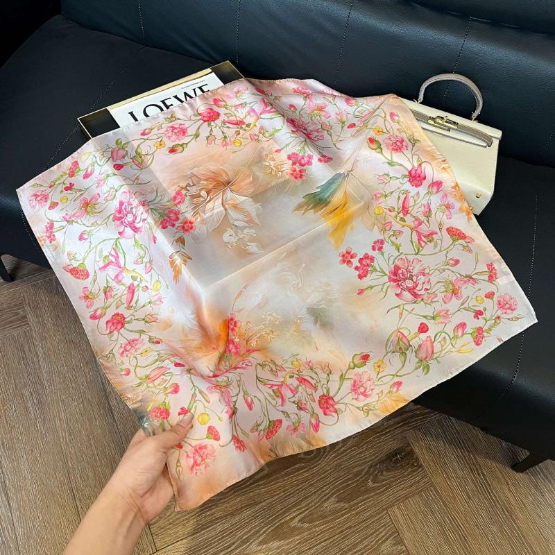 Fashion Black and White Printing Temperament Square Scarf Imitation Silk Korean Version Decorative Scarf Scarf Professional Decorative Shawl Silk Scar