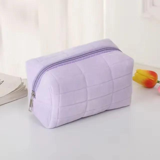 

1pc Simple Makeup Bag Flannel Large Capacity Cosmetics Storage Bag Portable Travel Women Handbag Pillow Pen Bag Makeup Organizer фиолетовый