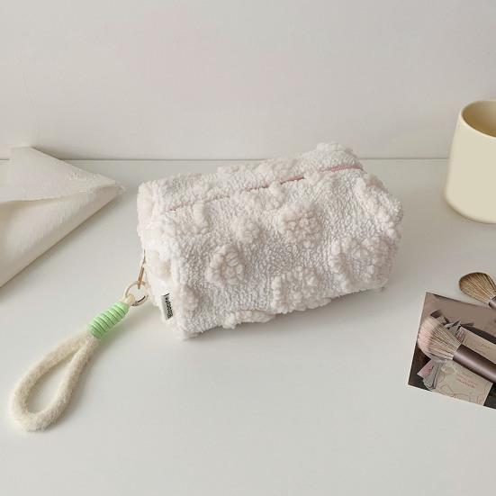 Plyschhjärta Sminkväska 3D Luddiga Hjärtan Sminkpåse Söt Fluffig Sminkorganisatör Necessär för Kvinnor Flickor