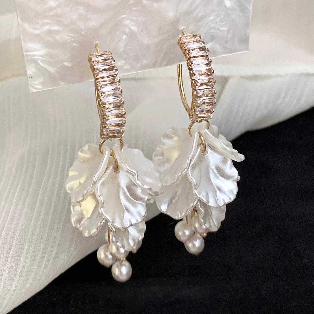 2025 Trendy Large Earrings: Simple, Cool, Versatile - Perfect for Round Faces