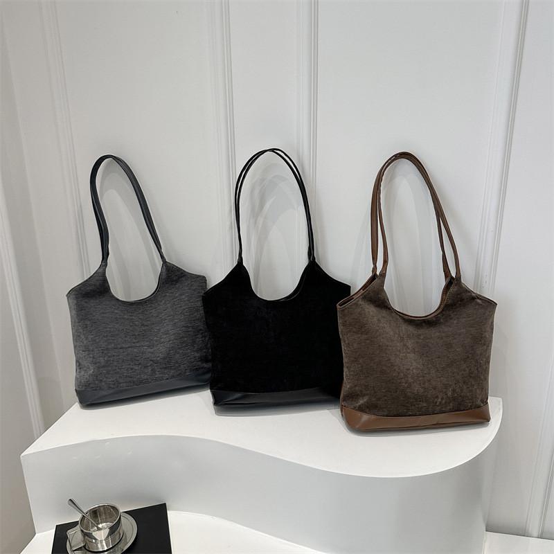 Trendy Urban Fashion Large Tote Bag For Women With Special Material And Dual Shoulder Straps