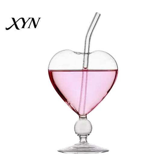 Handheld Spherical Base Goblet Heart Shaped Cocktail Glass, 220ml Clear with Straw, Elegant Glassware for Sparkling Water Cold Drink Cup, Stylish