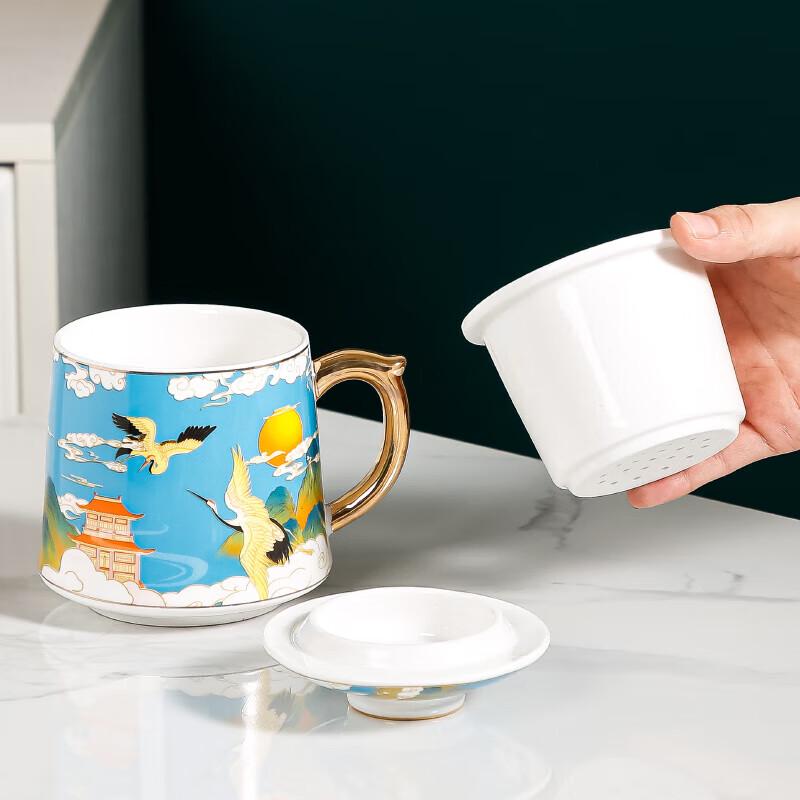 Jinzhi Xing Chinese Style Tea Infuser Mug