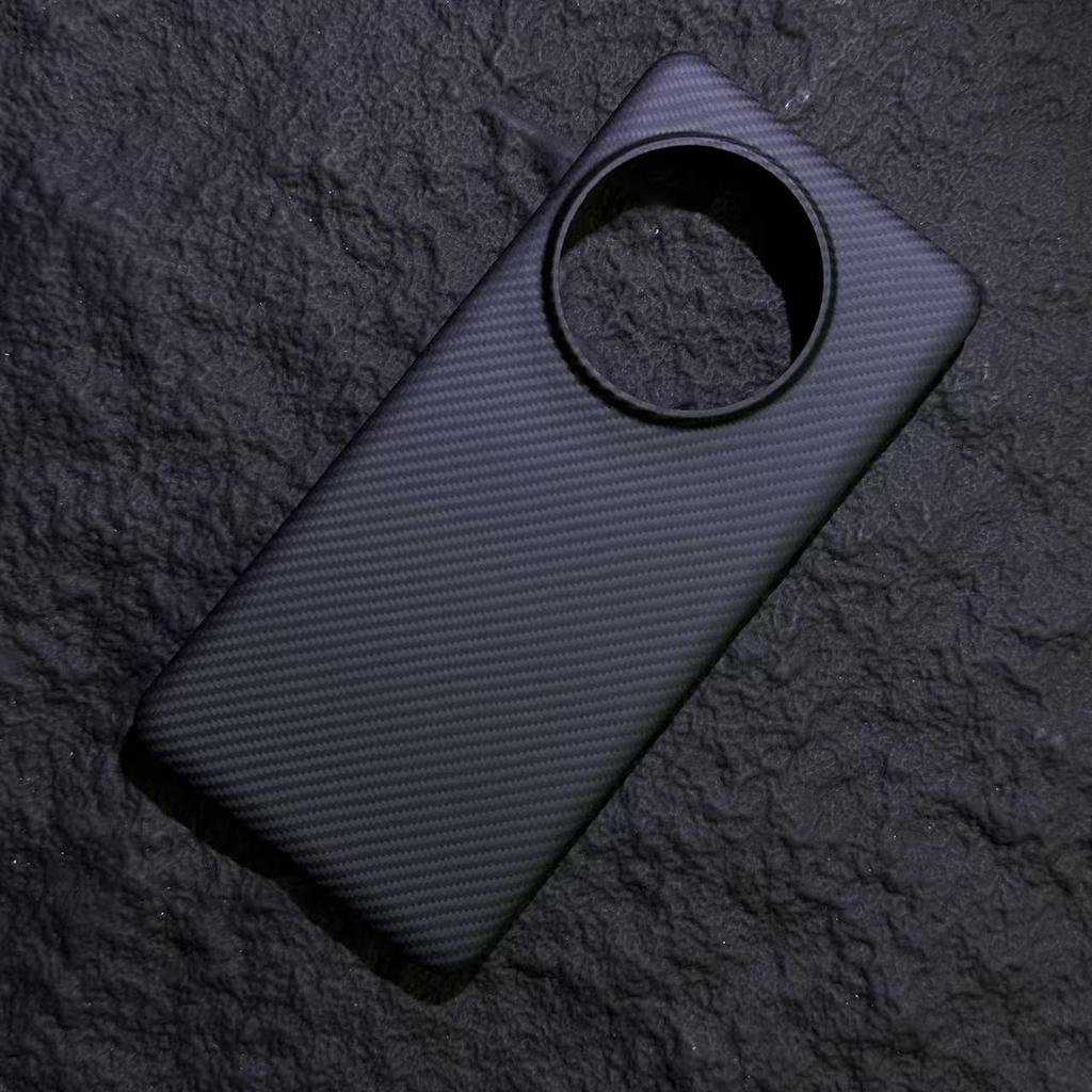 OnePlus 13 Ultra-Thin Kevlar Aramid Fiber Case: Personalized and Simple Design