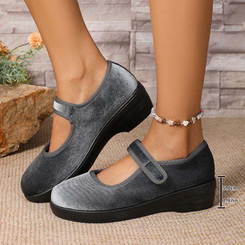 Fashion Women Heeled Shoes 2025 Trend New Fashion Summer Loafers Casual Sport Sandals Brand Women Sneakers Walking Zapatillas De Mujer
