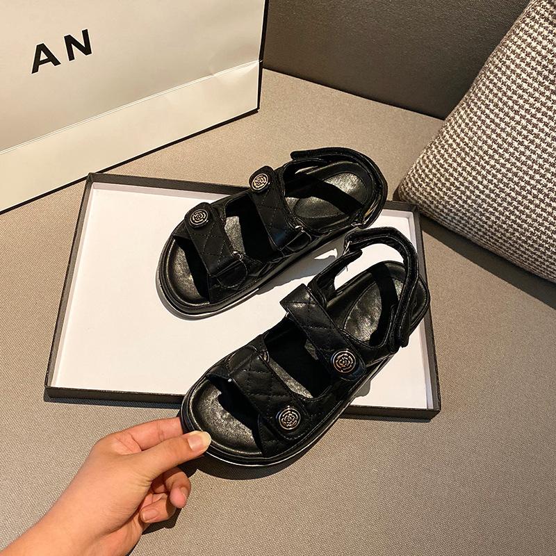 

Summer new Xiaoxiangfeng Velcro leather sandals women s flat-bottomed fashion muffin Roman platform shoes ins 40 чёрный