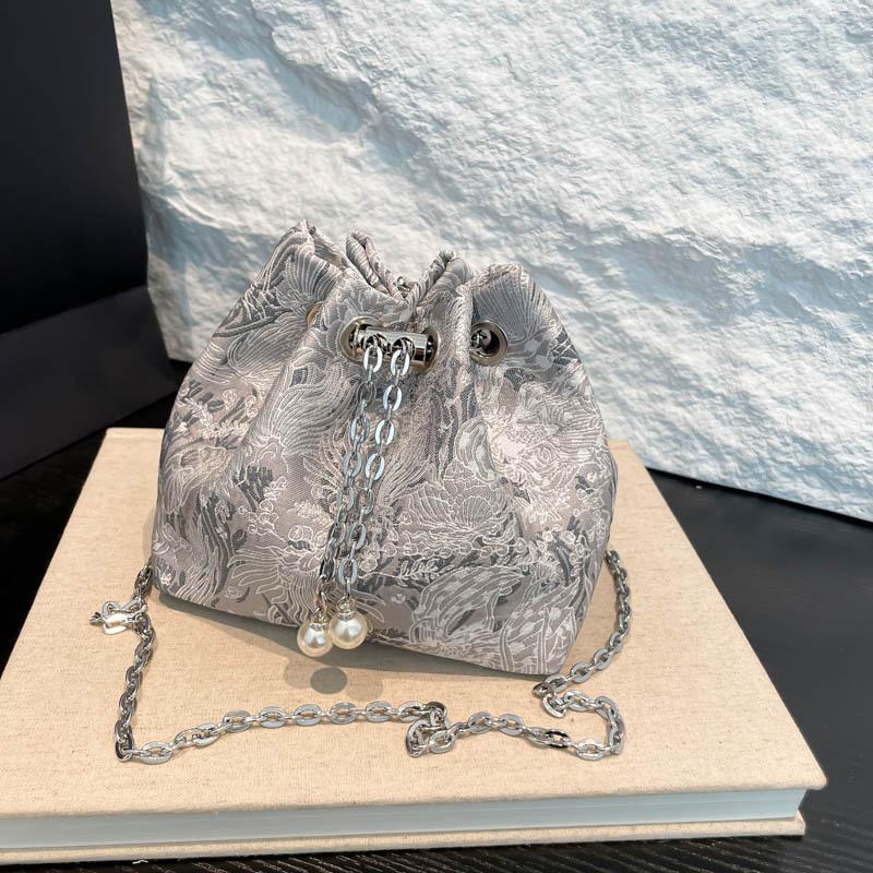 New Chinese style national style women's bag handbag 2025 new bucket small bag simple chain single shoulder oblique span bag