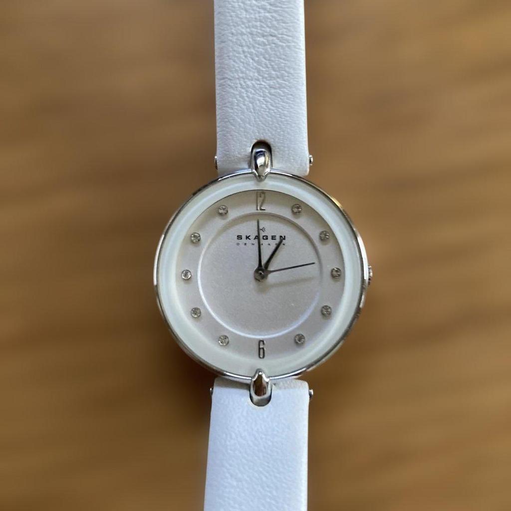 Used SKAGEN watch white