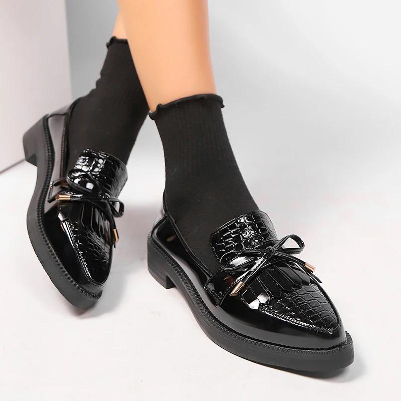 Fashion 2025 Spring New Bow Knot Loafers for Woman Pointed Toe Med Heel Pumps Women Casual Slip On Outside Pu Leather Shoes Mujer
