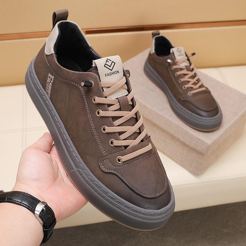 Fashion Men Genuine Leather Casual Shoes Fashion Italian Designer Shoe Lightweight Antiskid Walking Shoes for Men Outdoor Comfy Sneakers