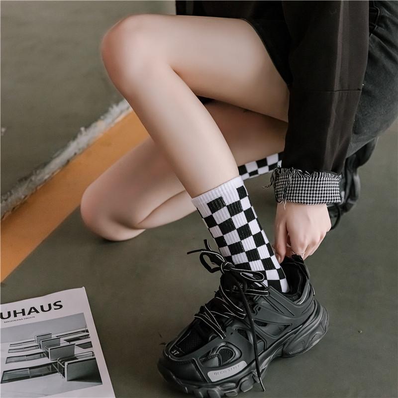 2025 Checkered Pure Cotton Mid-Calf Skateboard Socks - Unisex Trendy Plaid Sportswear
