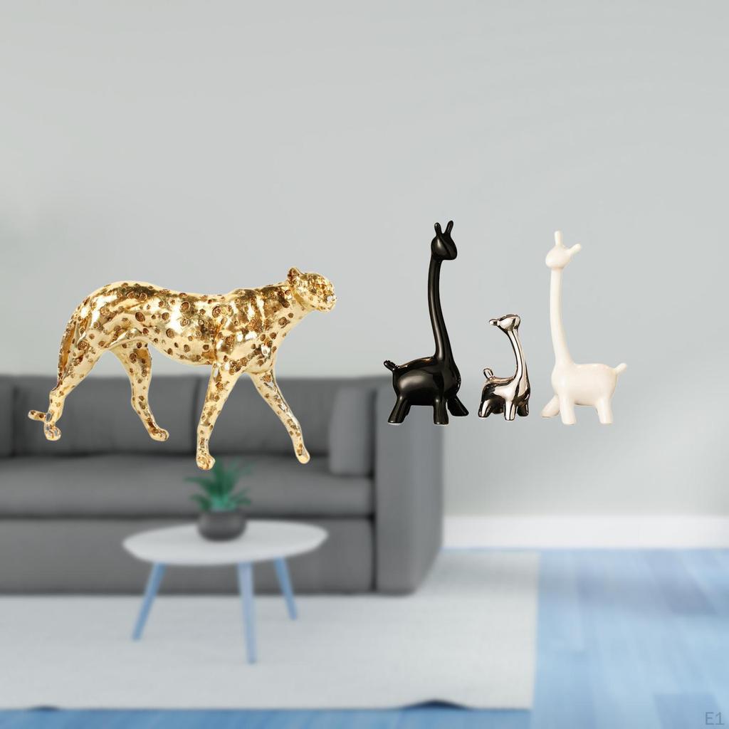 Giraffe Animal Sculpture Ceramic Tabletop Centerpiece Modern Decorative Ornament for Office Home