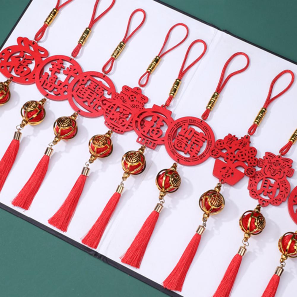New Year Pendant Wooden Hollow Pendant Chinese New Year Wooden Plaque Ornaments with Tassels Lucky Fu Pendant for Home