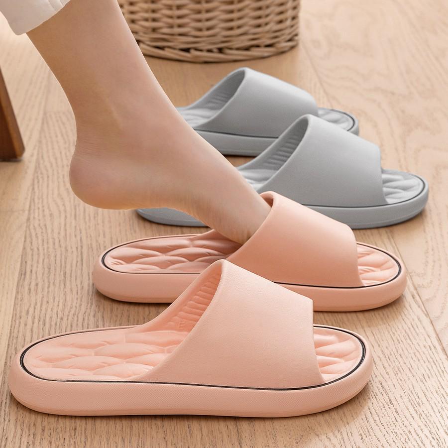 Stylish Non-Slip Men's Indoor Slippers: Odorless Home & Bath Sandals for Summer