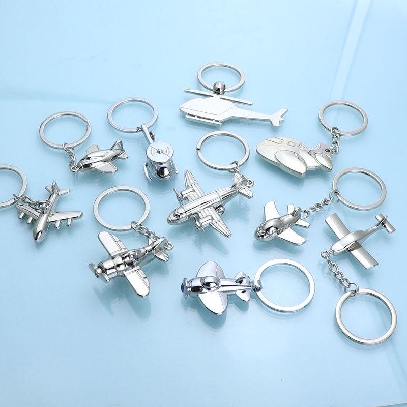 Creative Metal Airplane Keychain - Miniature Engine Pendant & Aviation Gift