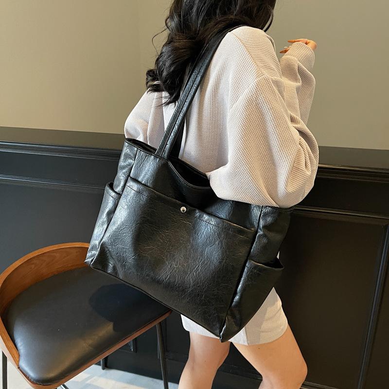 2025 summer new foreign temperament simple large-capacity tote bag fashion trend women's casual shoulder bag