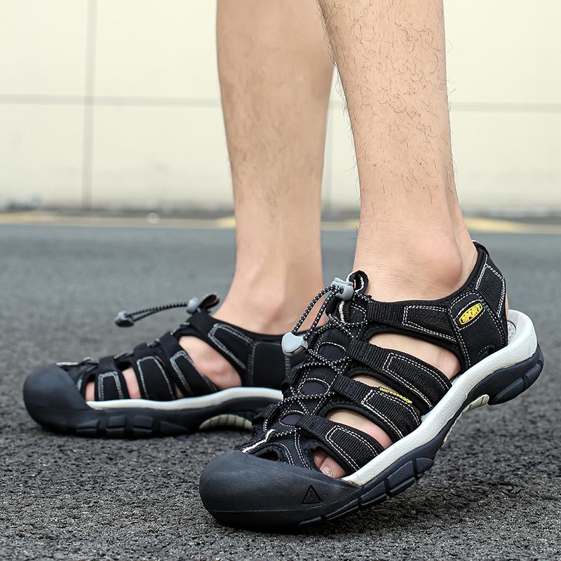 Fashion Summer Comfort Soft Sole Sandals Brand Casual Outdoor Non-slip Mens Leather Sandals Men Retro Hollow Out Breathable Beach Shoes