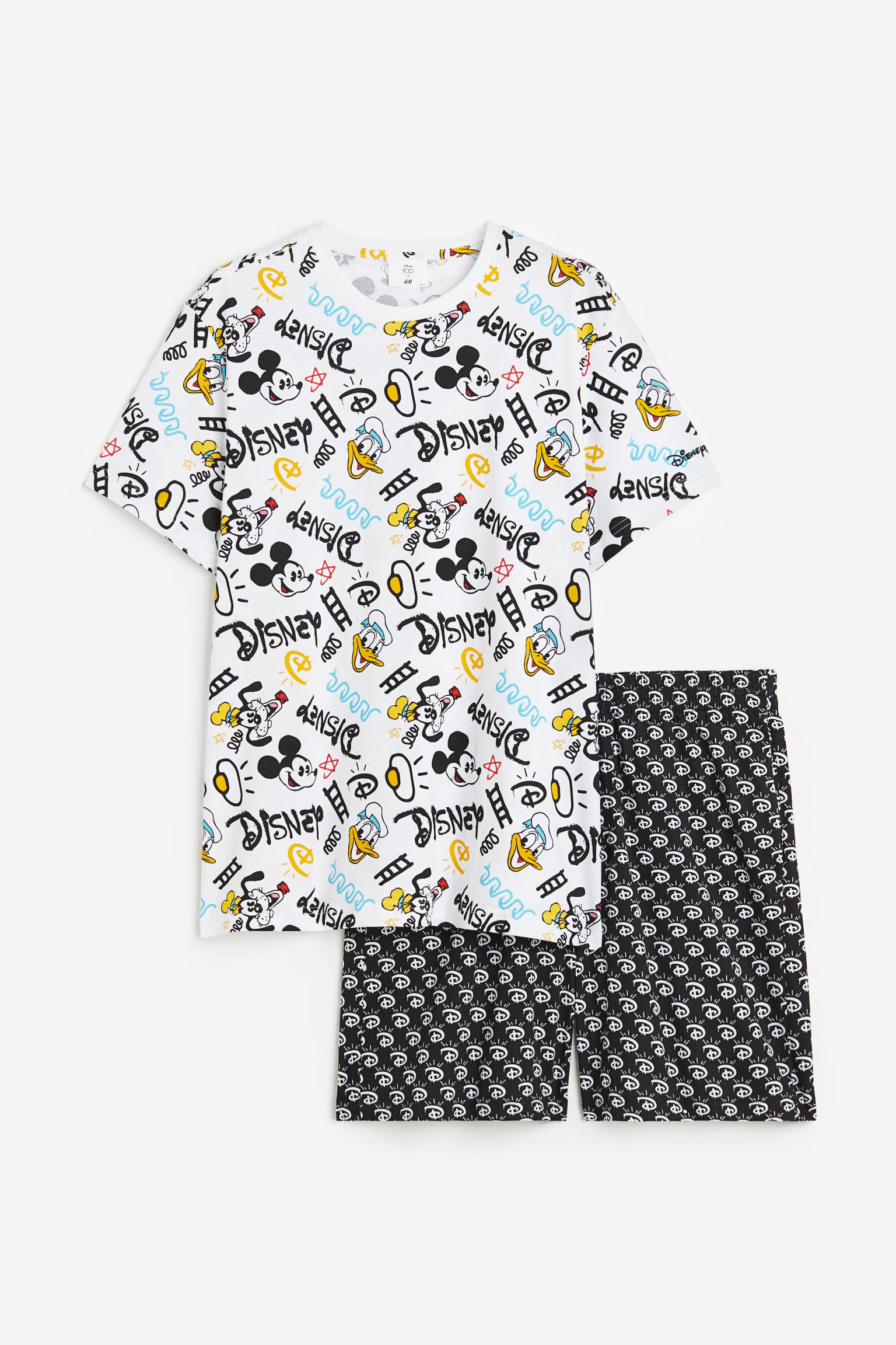 

Regular Fit Pyjama T-shirt and shorts
