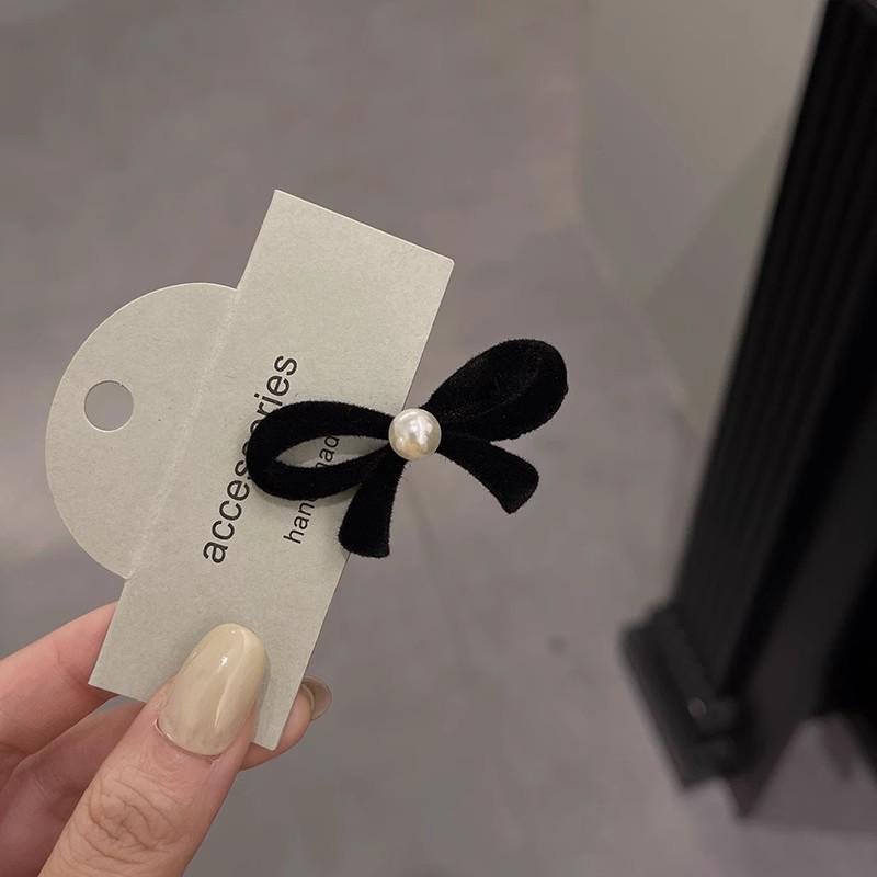 2023 Weihnachts-Perlhaarspange: Süße weinrote Schleife für Pony & Seiten