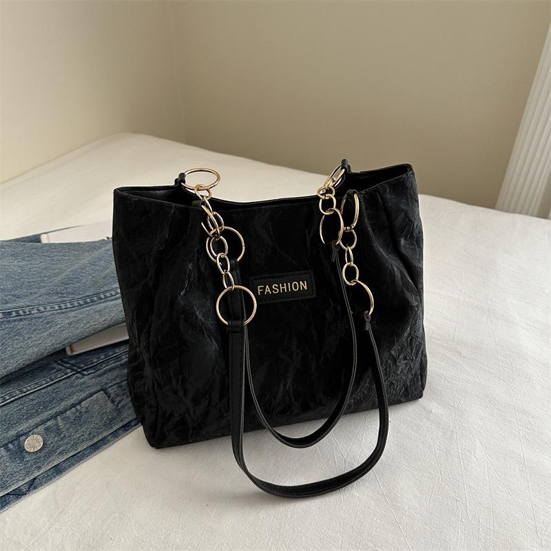 

Простая и модная портативная наплечная сумка, сумка для поездок на работу, лето 2024, новая модная повседневная вместительная сумка-тоут под мышкой чёрный