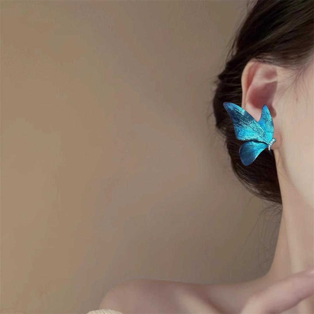 Butterfly Studs Earrings with Sparkling Rhinestones Alloy Lightweight Accessory For Casual And Formal Outfits