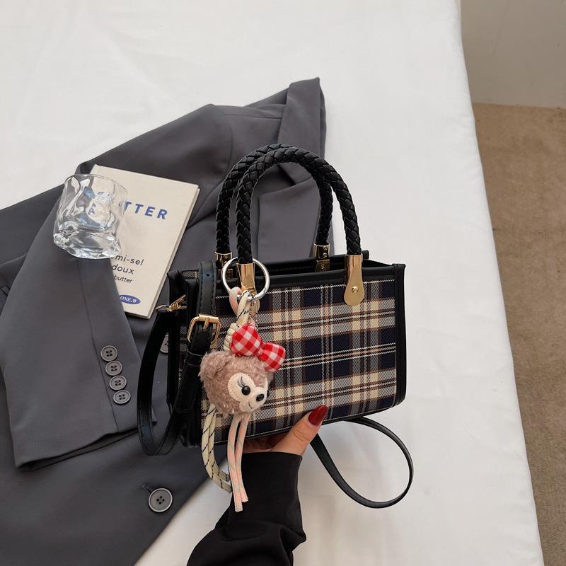 Korean Foreign Style Handbag Women's 2025 New Fashion Plaid Small Square Bag High Value Single Shoulder Messenger Bag Women