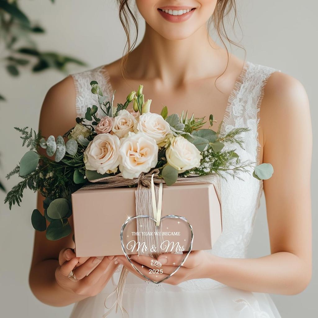 Wedding Gifts for Couples 2025, Mr and Mrs Gift Bridal Shower Gifts Wedding Gift Just Married Decorations for Bride, Newlywed Couple Just Married