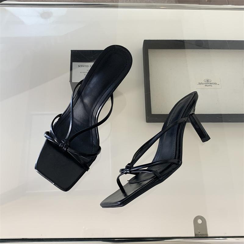 Fashion New Square Toe Thin Heel Sandalias Women Cross Strap Leopard Sandals for Woman Elegant Office Lady Patent Leather Shoes Female