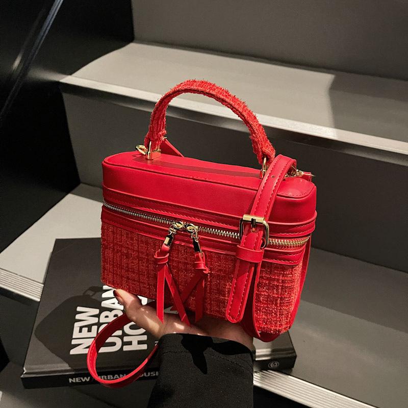 Wollbeutel Damen Frühling und Sommer neue Mode Schulter Umhängetasche Nischendesign High-End Box Bag