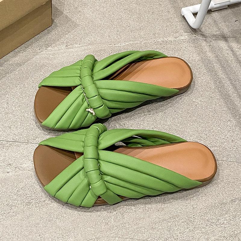 2025 summer new flat-bottomed soft-bottomed cool slippers women's summer wear one-word slippers fish mouth leather square head cool slippers