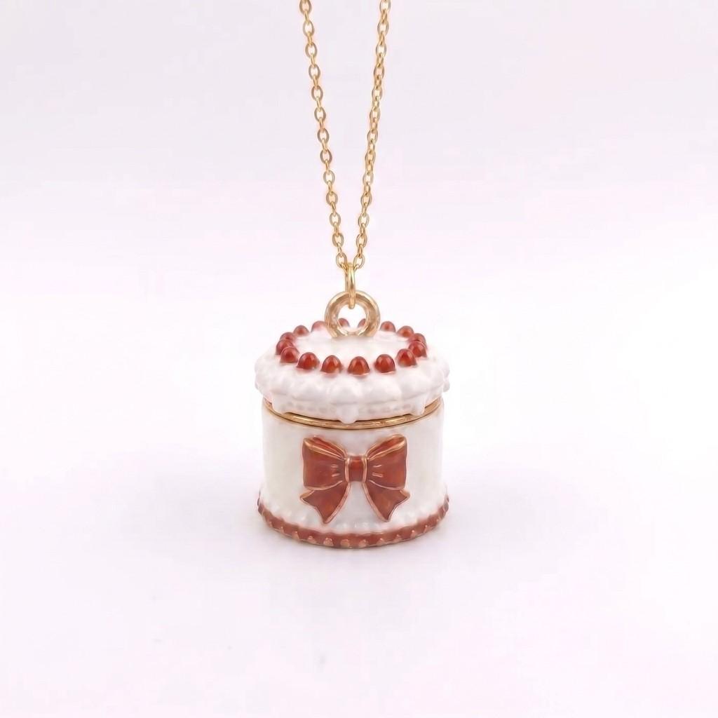 Bear Cake Pendant Necklace With Openable Triangular Charm Copper Chain For Casual Wear
