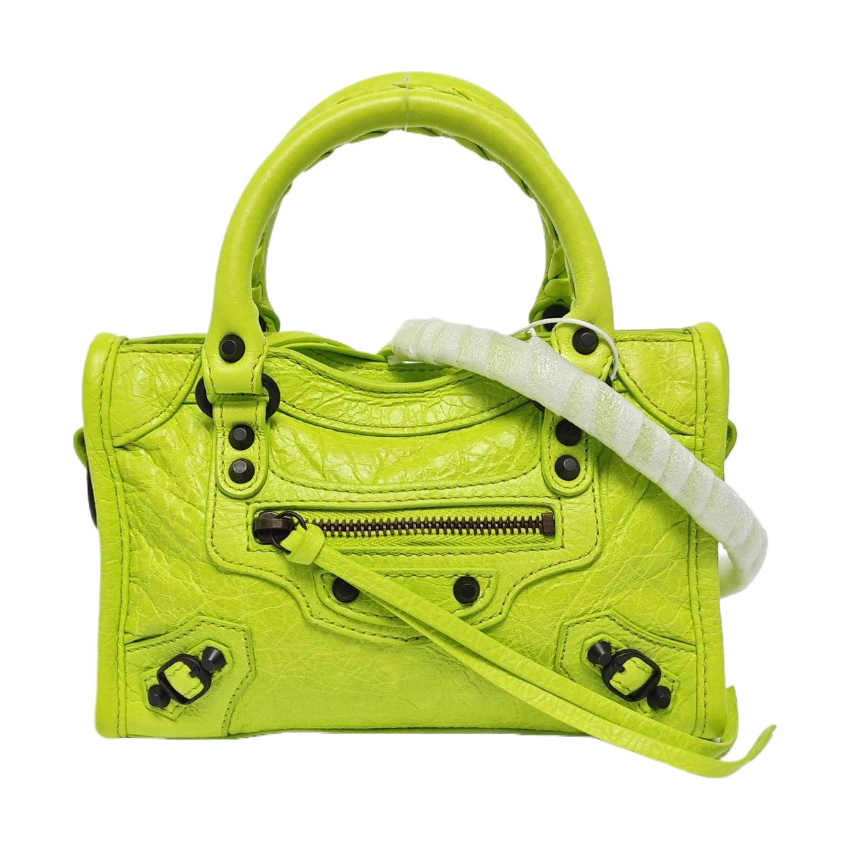 [Pre-Owned] Le City Motorcycle Bag With Brass Hardware In Lambskin - Excellent #UF1PFF ONE SIZE