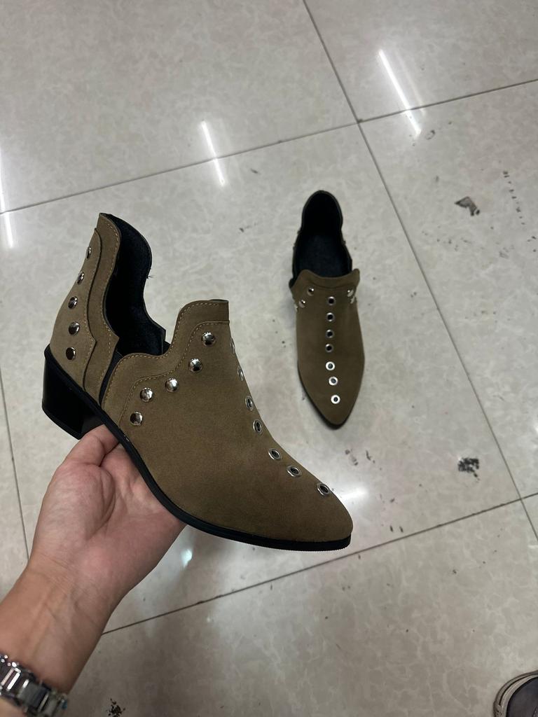 Women's Boots Autumn New European and American Pointed Rivets Personalized Short Boots Women