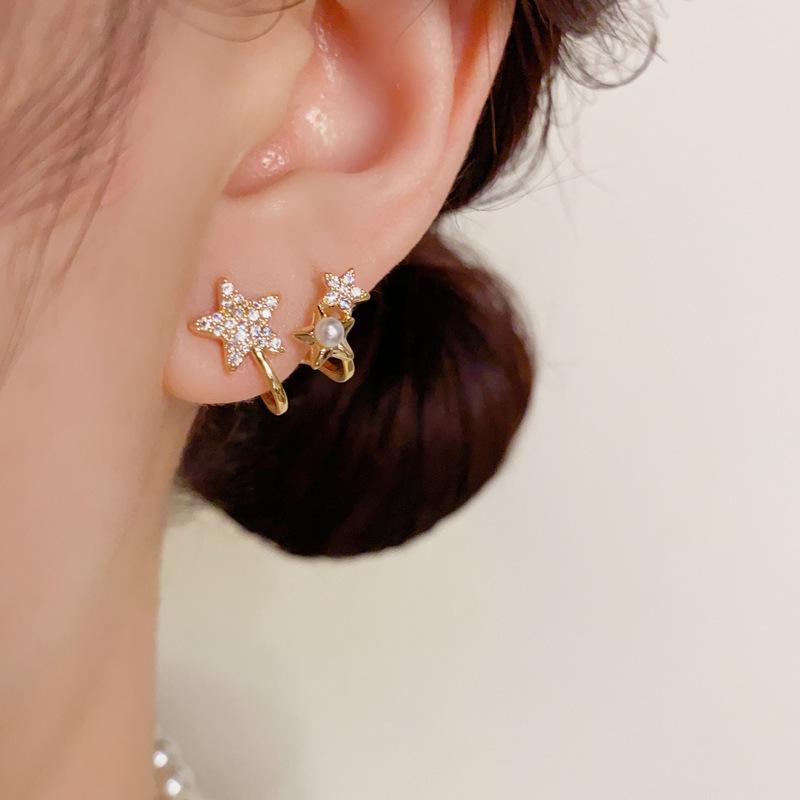 Pearl Star Ear Clip for Women's New Style, with a niche design and high-end earrings