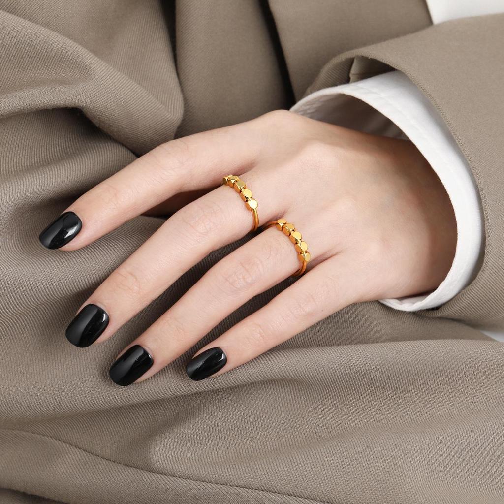 Korean Minimalist Broken Silver Square Ring: Versatile Titanium Steel Fashion Jewelry for Women