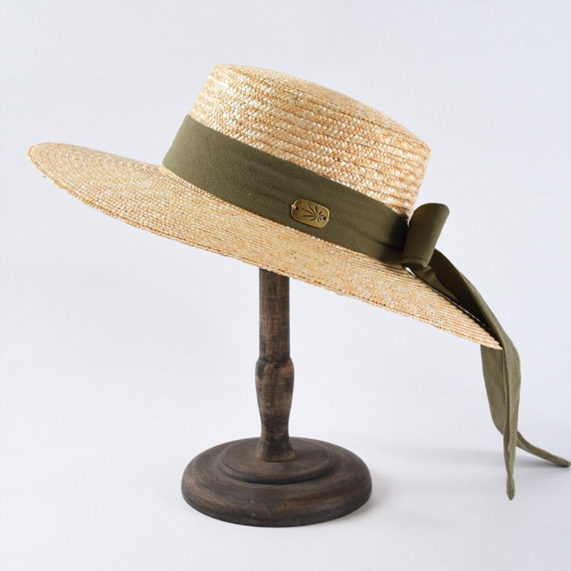 Neue Modebreiter Hut Sommer Strand Weizenstroh Damen Boater Hut mit Band Schleife für Urlaub Derby Audrey Hepburn