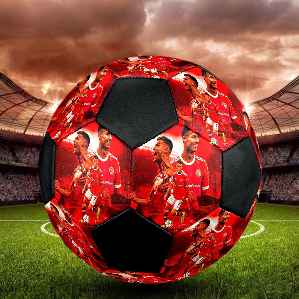 1PZ Cristiano Ronaldo Leggenda taglia 5 pallone da calcio PrahaPallone da Calcio Indoor Colorato Per Tutte le Età Cucito a Macchina PVC Pronto per la Competizione Resistente Alto Rimbalzo
