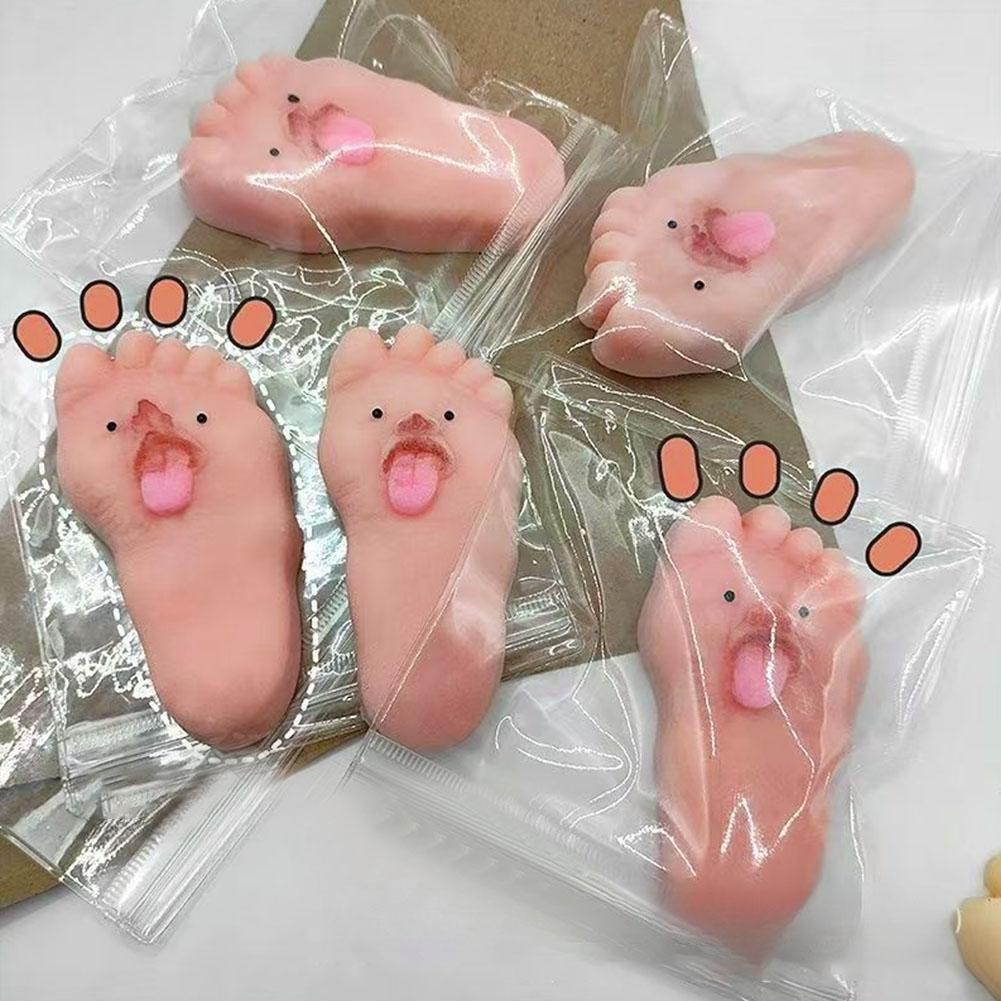 Spitting Tongue Big Feet Pinching Toy Relieving Stress Decompression Toy Venting L1T5